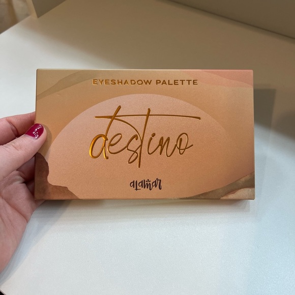 Alamar Destino Eyeshadow Palette - Picture 1 of 7